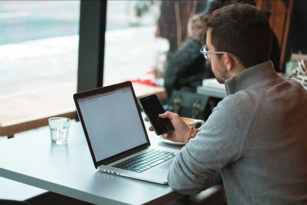 Contrôle de l'affichage mobile pendant un audit SEO