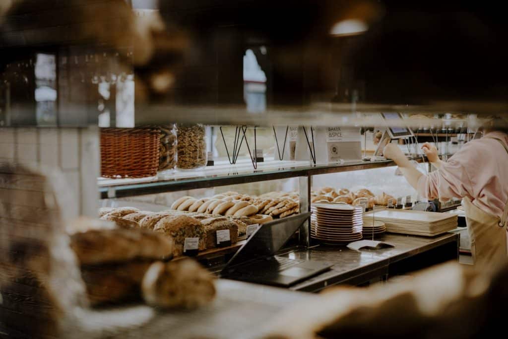 Équipe d'une boulangerie, photo idéale pour une fiche Google Business Profile